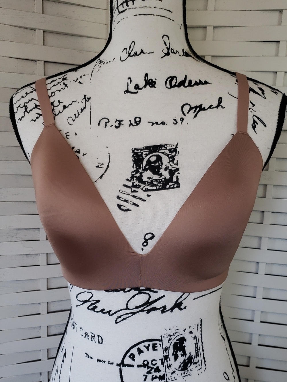 Skims Tan/brown T- Shirt Padded Bra Newv36D